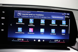 https://vehicle.imgix.net/4344771/408d7bde-cefc-4d3f-a3c3-2f592efd0e95.JPG