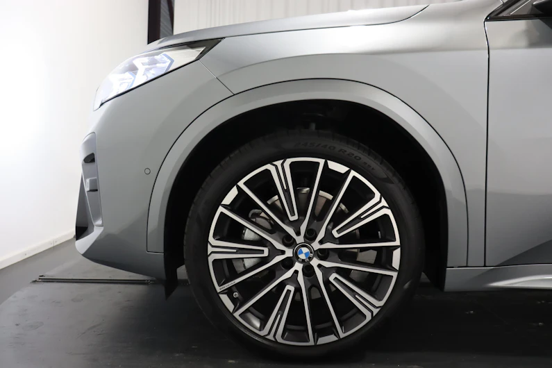 image du véhicule BMW iX2