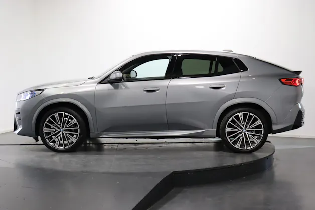 BMW iX2 30 xDrive