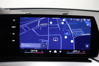 https://vehicle.imgix.net/4344771/976e9f6a-09ae-42ee-b00e-080b34c2f3cf.JPG