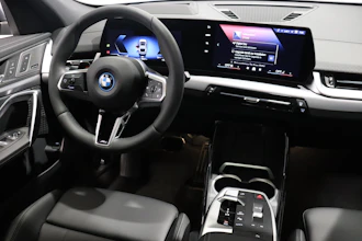 https://vehicle.imgix.net/4344771/eae2f87e-51dd-4783-90c7-c602b76ae93c.JPG