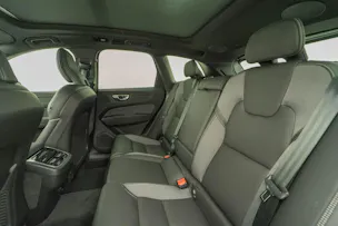 Volvo XC60 2.0 B5 MH Black Edition AWD
