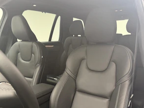 https://vehicle.imgix.net/4344834/44f541ea-4bd9-4bdc-a4cd-8a83a89777d9.jpeg