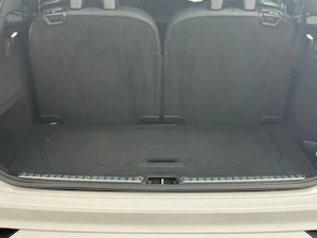 https://vehicle.imgix.net/4344834/f60161b0-7b61-460c-8e70-5ee5e1abd1b0.jpeg