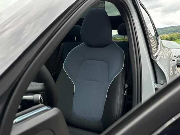 Volvo EX30 CC E60 Twin Performance AWD