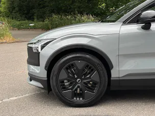 Volvo EX30 CC E60 Twin Performance AWD