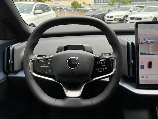 Volvo EX30 CC E60 Twin Performance AWD