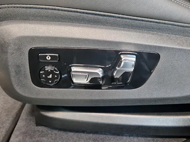 BMW XM 50e Plug-in Hybrid
