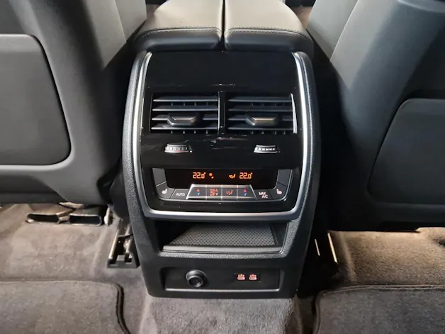 BMW XM 50e Plug-in Hybrid