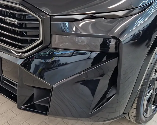 BMW XM 50e Plug-in Hybrid