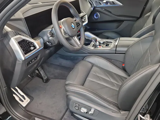 BMW XM 50e Plug-in Hybrid