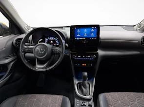 Fahrzeugbild TOYOTA Yaris Cross 1.5 VVT-i HSD Elegant AWD-i