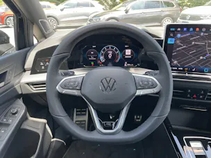 VW Golf VIII 2.0 TSI R-Line DSG 4motion