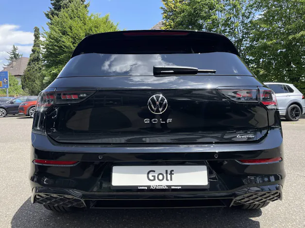 VW Golf VIII 2.0 TSI R-Line DSG 4motion