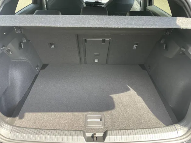 VW Golf VIII 2.0 TSI R-Line DSG 4motion