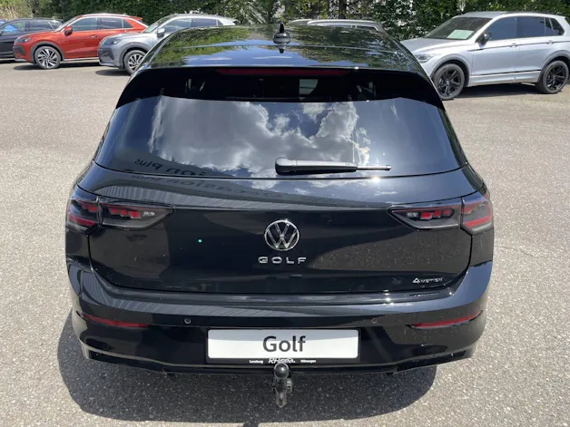 VW Golf VIII 2.0 TSI R-Line DSG 4motion