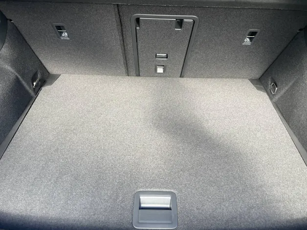 VW Golf VIII 2.0 TSI R-Line DSG 4motion