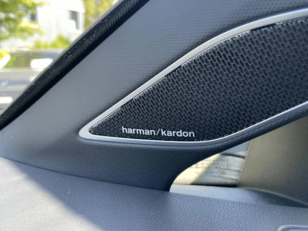 VW Golf VIII 2.0 TSI R-Line DSG 4motion