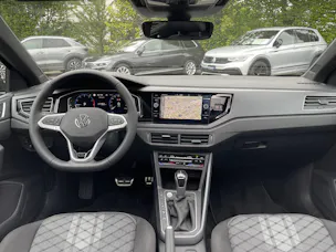 VW Polo 1.0 TSI UNITED 115 R-Line DSG