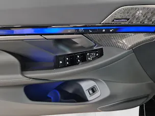 BMW M5 xDrive Touring