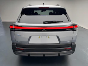 https://vehicle.imgix.net/4344972/9088deeb-abbc-4853-9639-17df3eb94127.jpeg