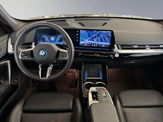 BMW X1 30e xDrive paddles