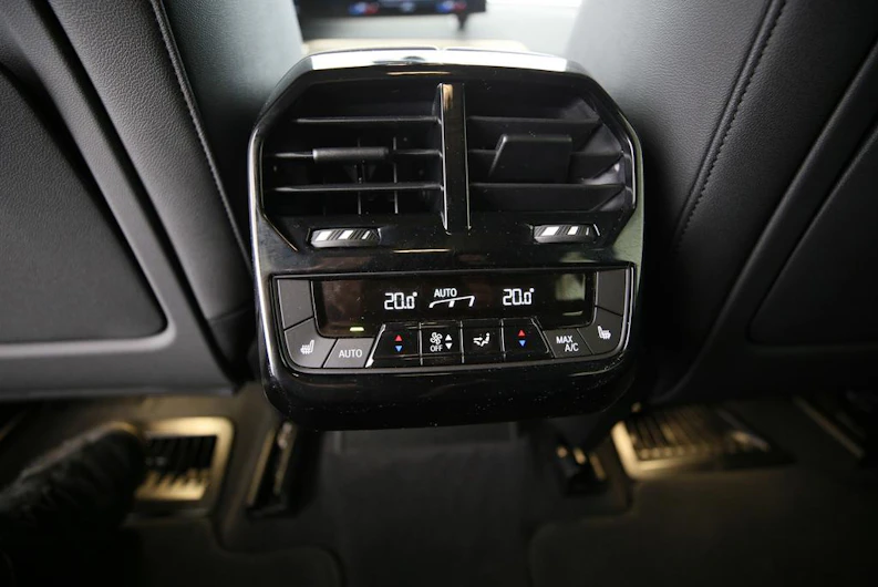 image du véhicule BMW iX
