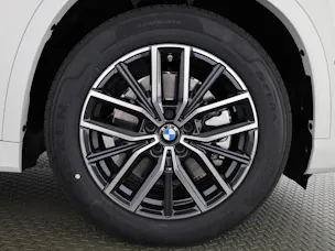 BMW X1 23i xDrive paddles