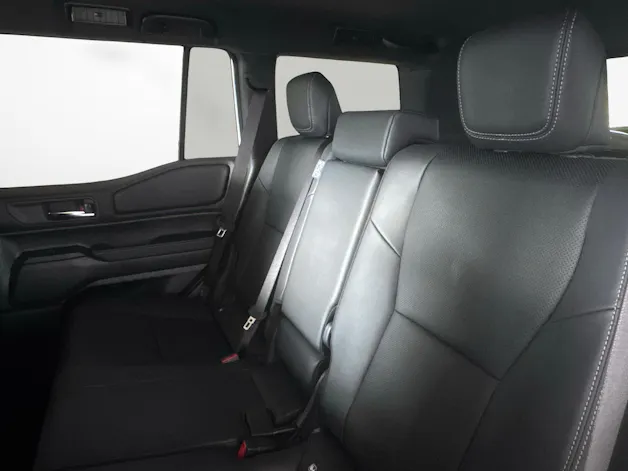 Toyota Land Cruiser 2.8 D 48V Style