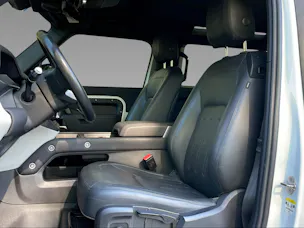 Land Rover Defender 90 3.0 D I6 S