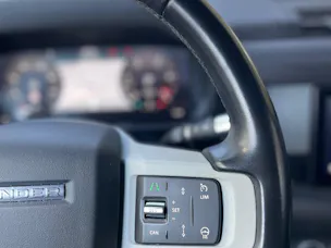 Land Rover Defender 90 3.0 D I6 S