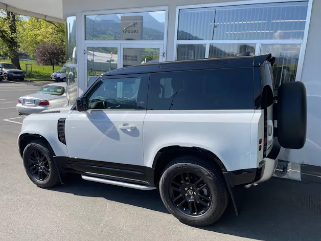 Land Rover Defender 90 3.0 D I6 S