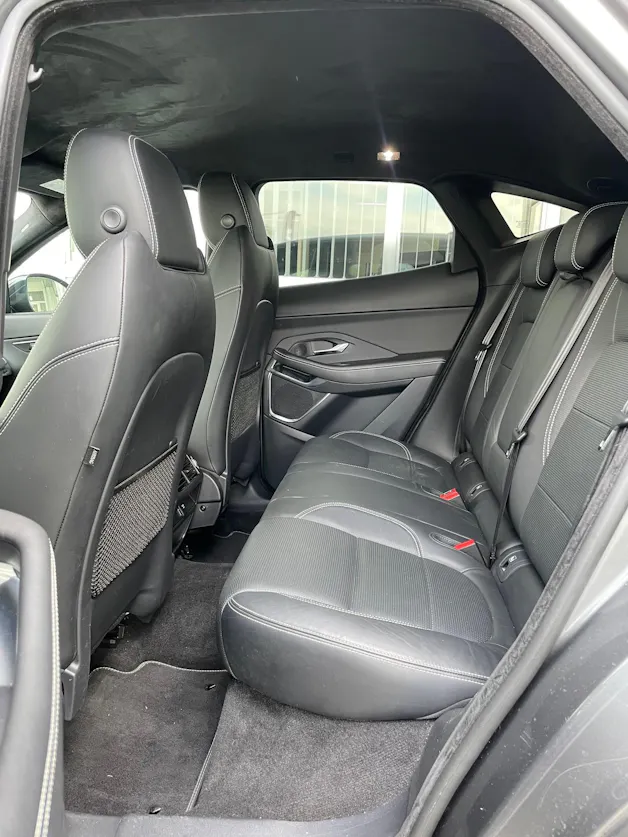 Jaguar E-Pace 2.0 T 300 R-Dynamic HSE AWD