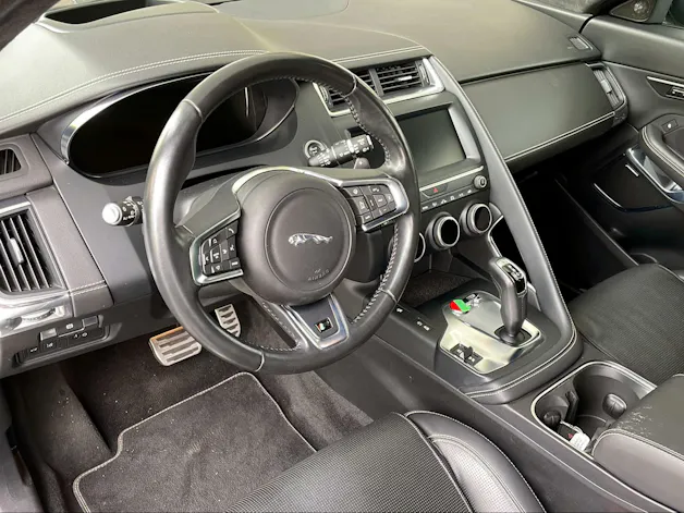 Jaguar E-Pace 2.0 T 300 R-Dynamic HSE AWD