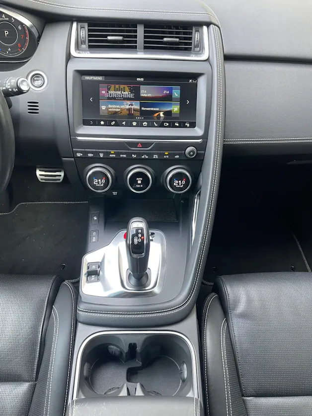 Jaguar E-Pace 2.0 T 300 R-Dynamic HSE AWD