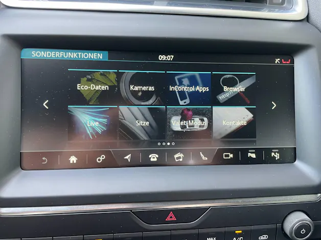 Jaguar E-Pace 2.0 T 300 R-Dynamic HSE AWD