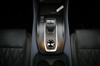 https://vehicle.imgix.net/4345158/532beb97-574c-46d5-9d05-0aadac0970ff.jpg