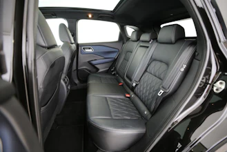 https://vehicle.imgix.net/4345158/f2cb65d1-35d5-4869-9225-21320a04a994.jpg