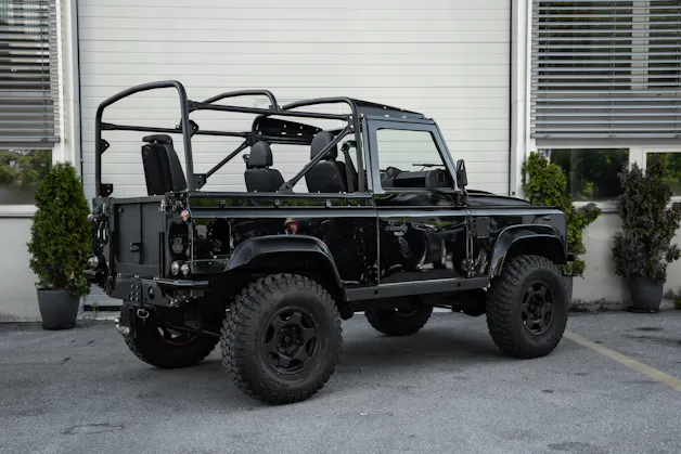 Land Rover Defender 90 2.4 Tdi ST