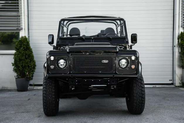 Land Rover Defender 90 2.4 Tdi ST