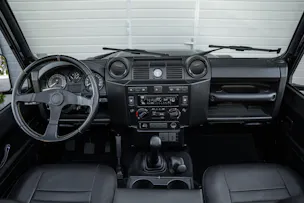 Land Rover Defender 90 2.4 Tdi ST