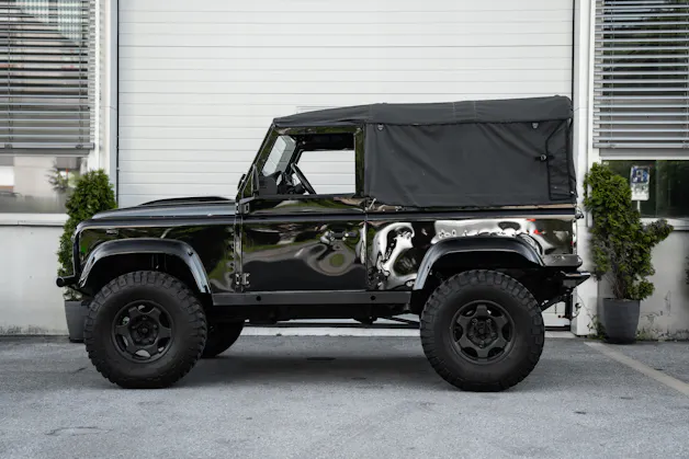 Land Rover Defender 90 2.4 Tdi ST