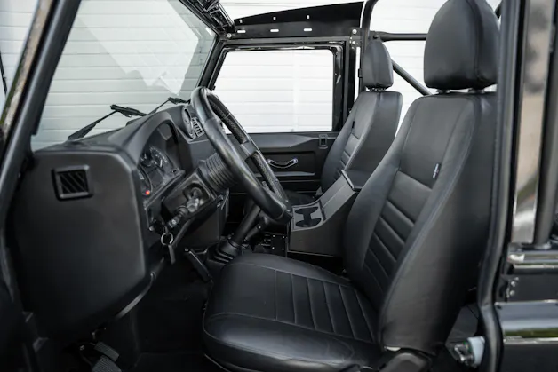 Land Rover Defender 90 2.4 Tdi ST