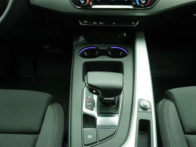 Audi A4 40 TFSI S Line S-Tronic