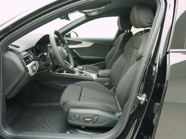Audi A4 40 TFSI S Line S-Tronic