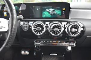 Mercedes-Benz A 200 AMG Line