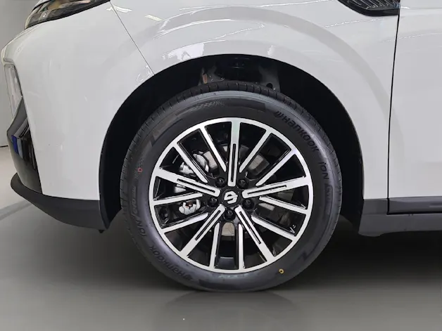 Leapmotor B10 1.5 Hybrid EV