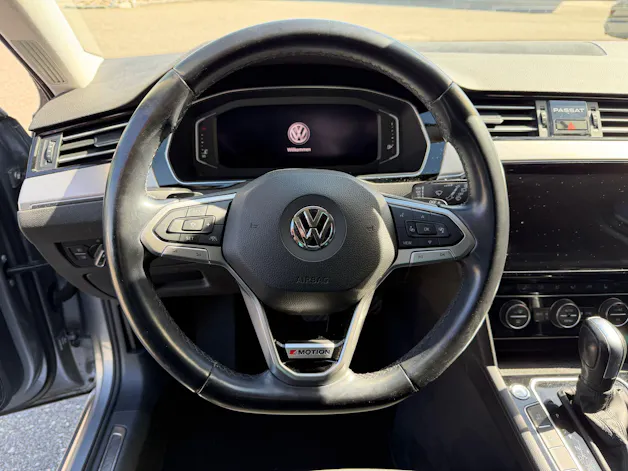 VW Passat 2.0 TDI BMT Elegance 4Motion DSG