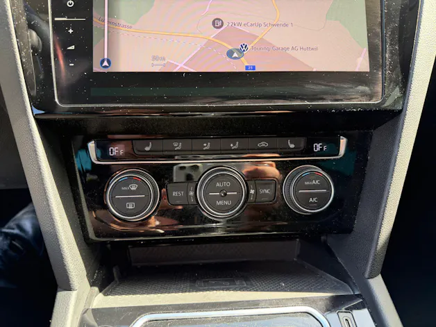 VW Passat 2.0 TDI BMT Elegance 4Motion DSG