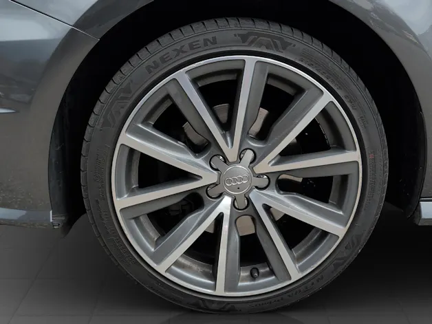 Audi A1 Sportback 1.4 TFSI Sport S-tronic